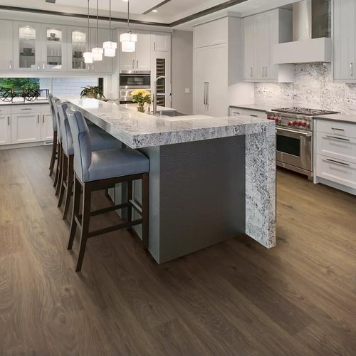 Warm-Laminate-Floor-Large-Kitchen-Island-Bar
